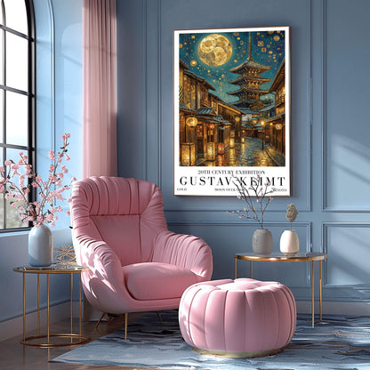 A vertical museum exhibition poster in the style of Gustav Klimt. A historic Japanese street in Gion, Kyoto, features a five-story pagoda and glowing lanterns at night. A massive golden moon with mosaic patterns fills the top of the sky. Bold black text at the bottom reads "GUSTAV KLIMT" and "MOON OVER GION."
