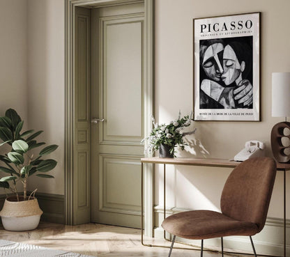 Picasso Hug Exhibition Wall Art Poster, Abstract Minimalist Print, Famous Artist Gallery Decor, Modern Housewarming Gift Idea